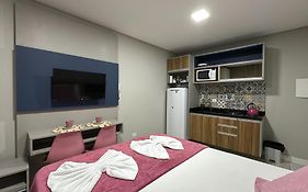 14- Studio decorado com ótima localização!!!
